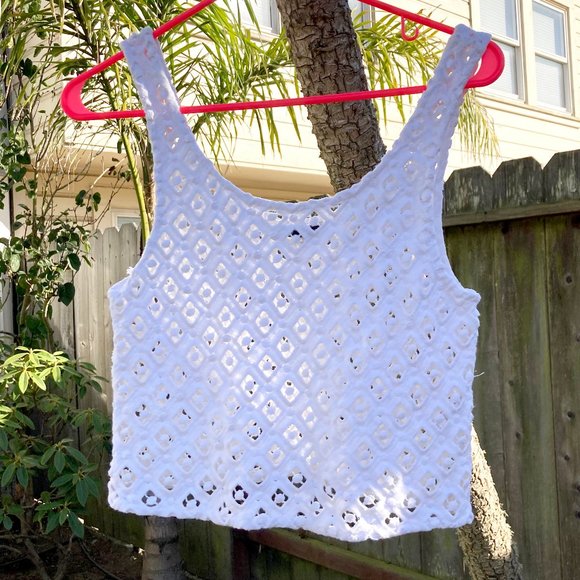 Topshop Tops - Topshop diamond lace crochet macrame white tank top